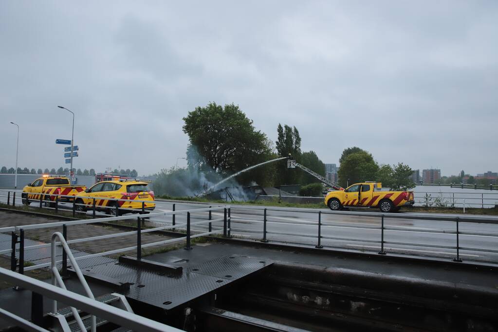 Grote uitslaande brand in industriepand