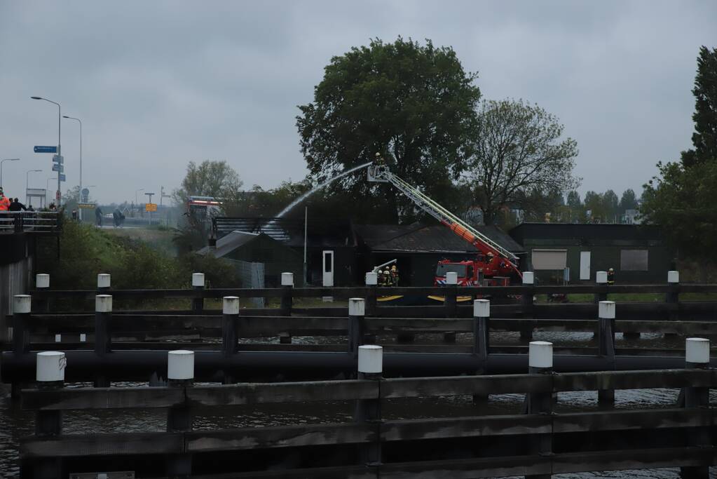 Grote uitslaande brand in industriepand