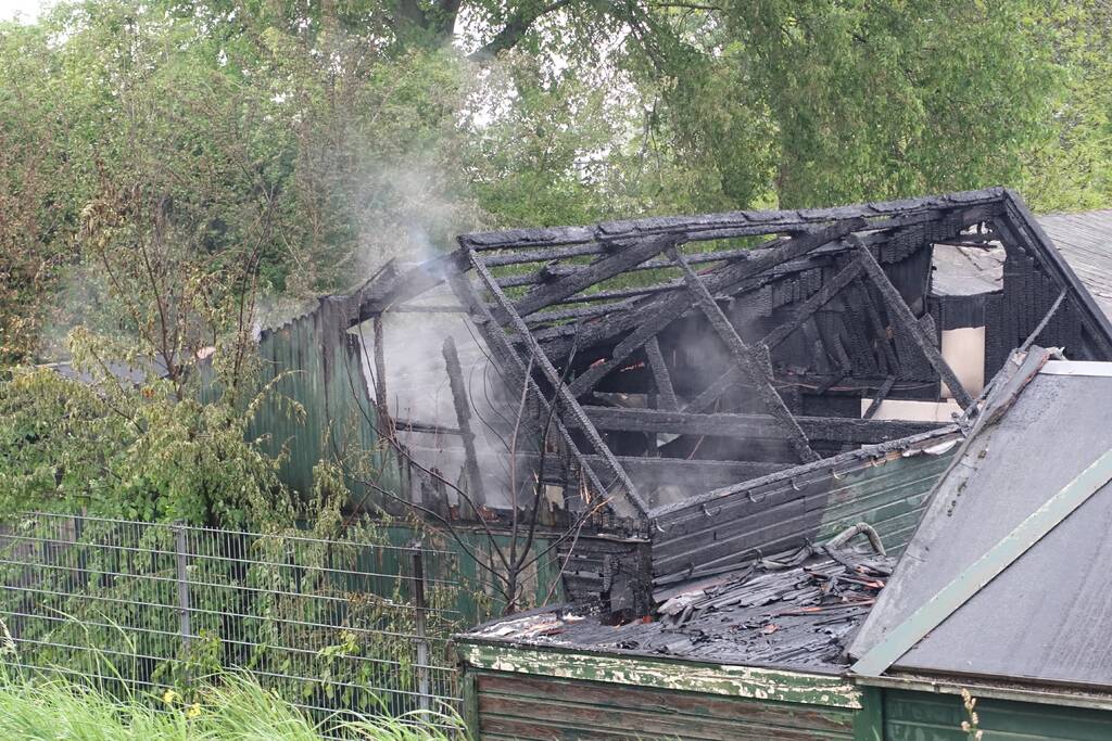 Grote uitslaande brand in industriepand