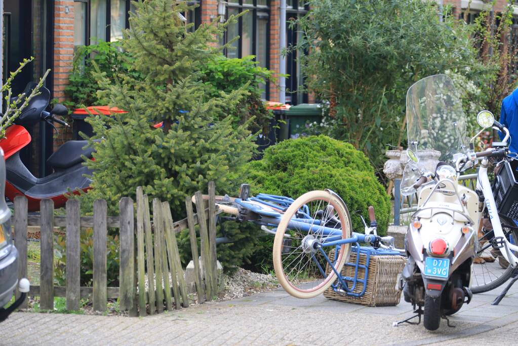 Fietsster slaat over de kop na remactie