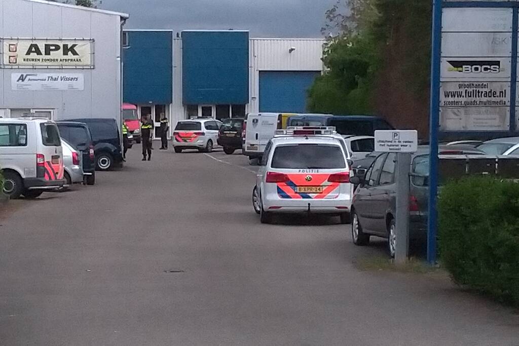 Gewonde bij mogelijke steekpartij in bedrijf