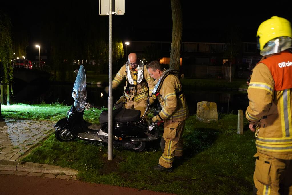 Scooter in het water aangetroffen