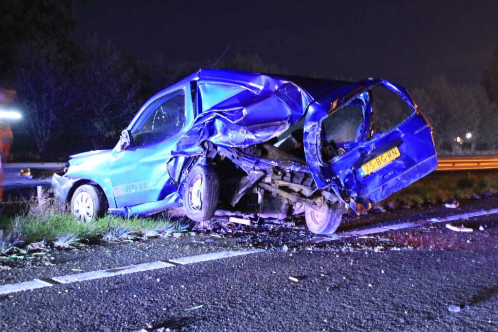 Snelweg afgesloten door zwaar ongeval
