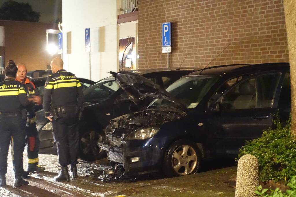 Opnieuw auto in de brand