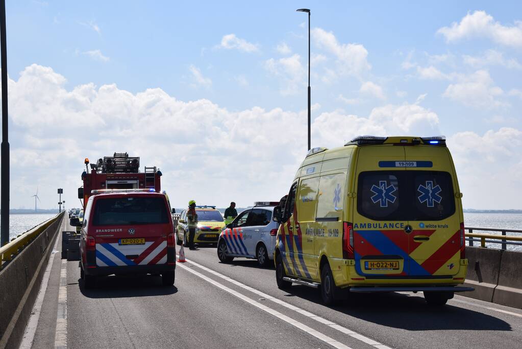 Wielrenner overleden na frontale botsing op Zeelandbrug