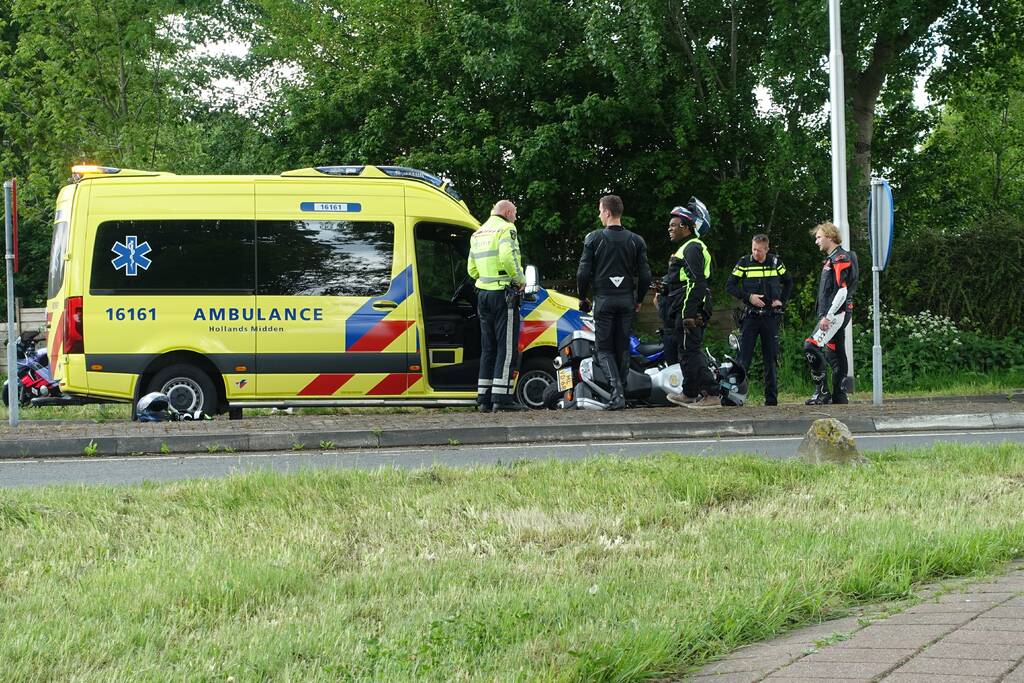 Motorrijder gewond bij glijpartij