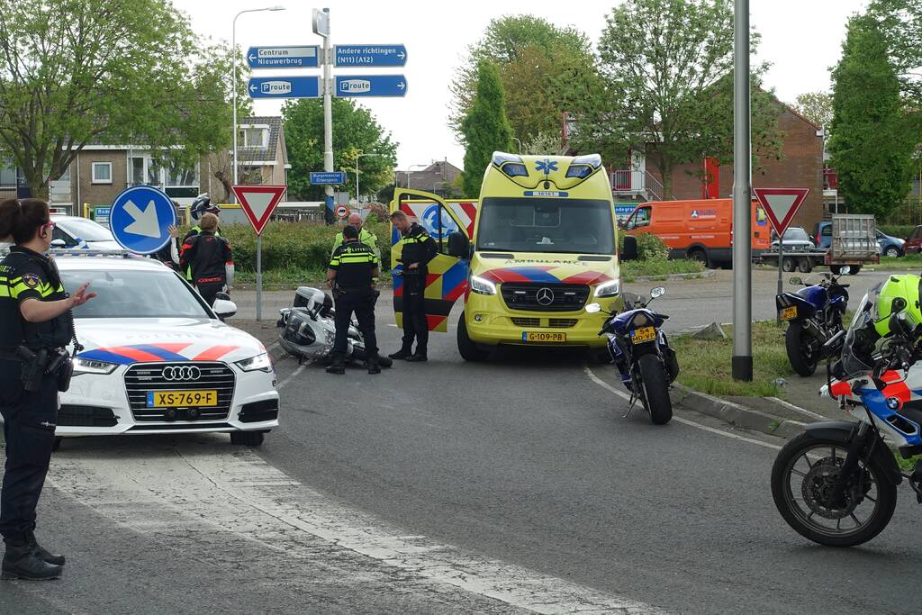 Motorrijder gewond bij glijpartij