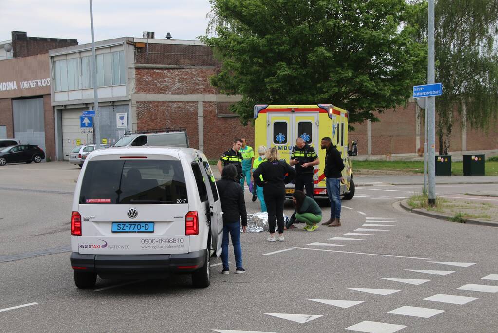 Wielrenner gewond na aanrijding met auto