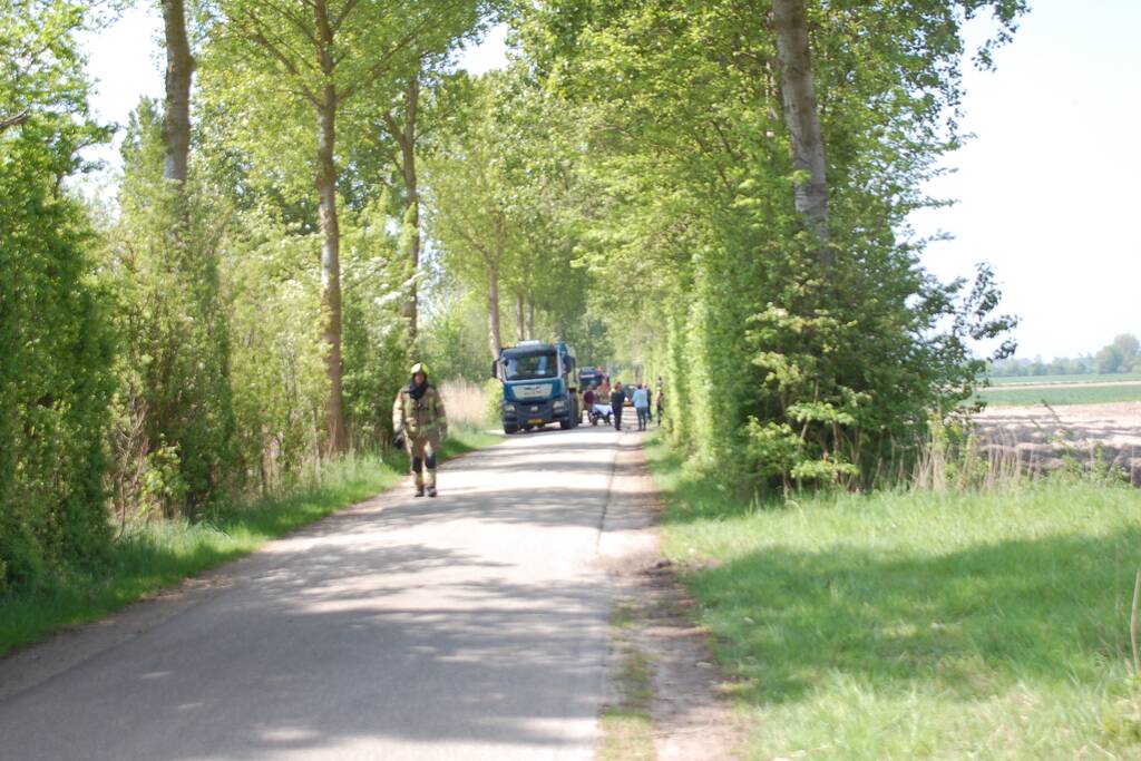 Meisje komt onder paard bij manege De Eendracht
