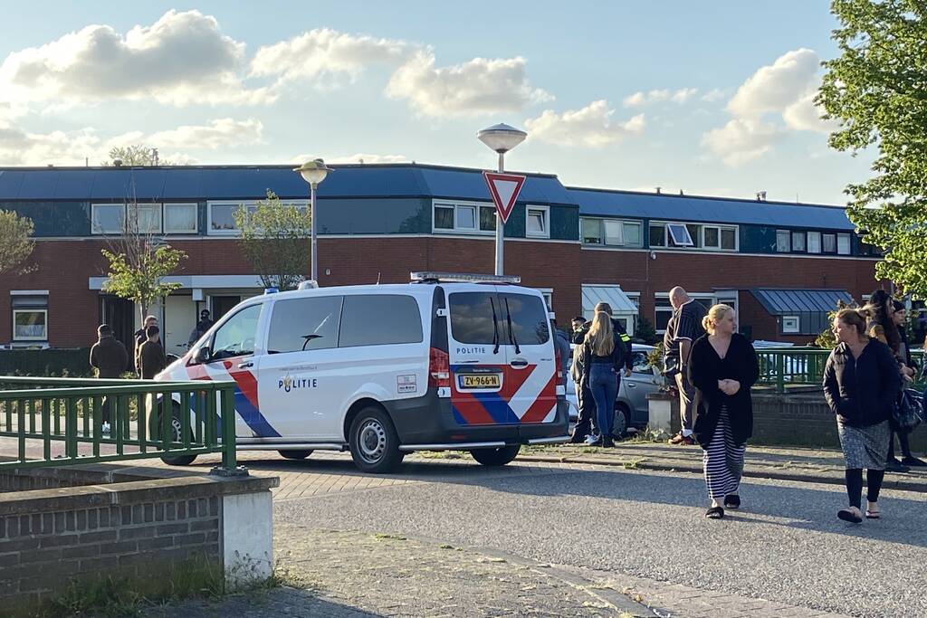 Politie lost schot bij aanhouding verdachte