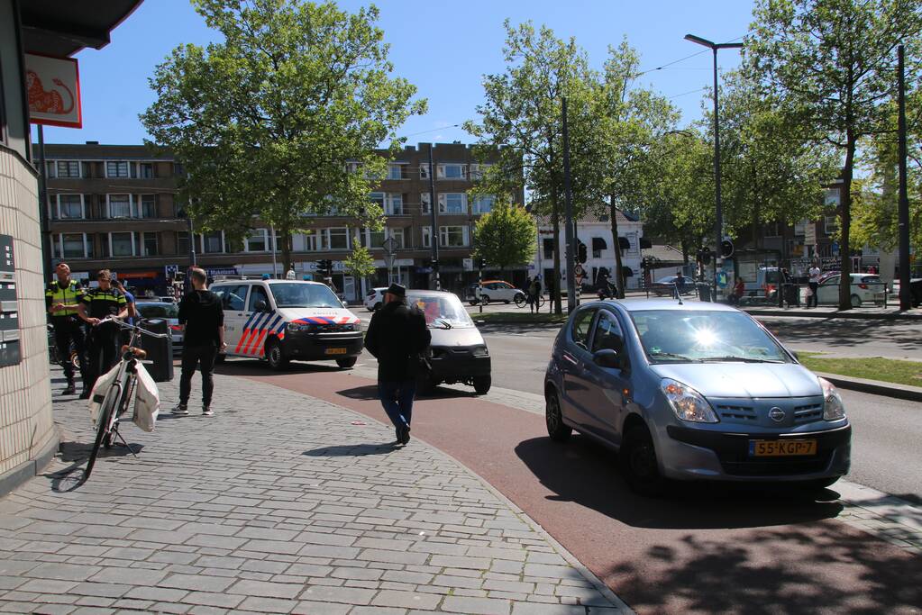 Schade na aanrijding tussen auto en scootmobiel