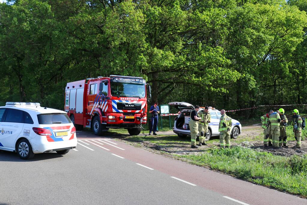 Meerdere vaten met vermoedelijk drugsafval aangetroffen in bos