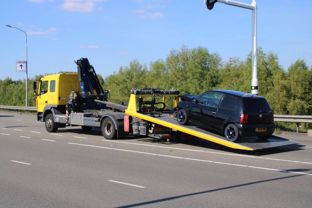 Auto zwaar beschadigd bij ongeval