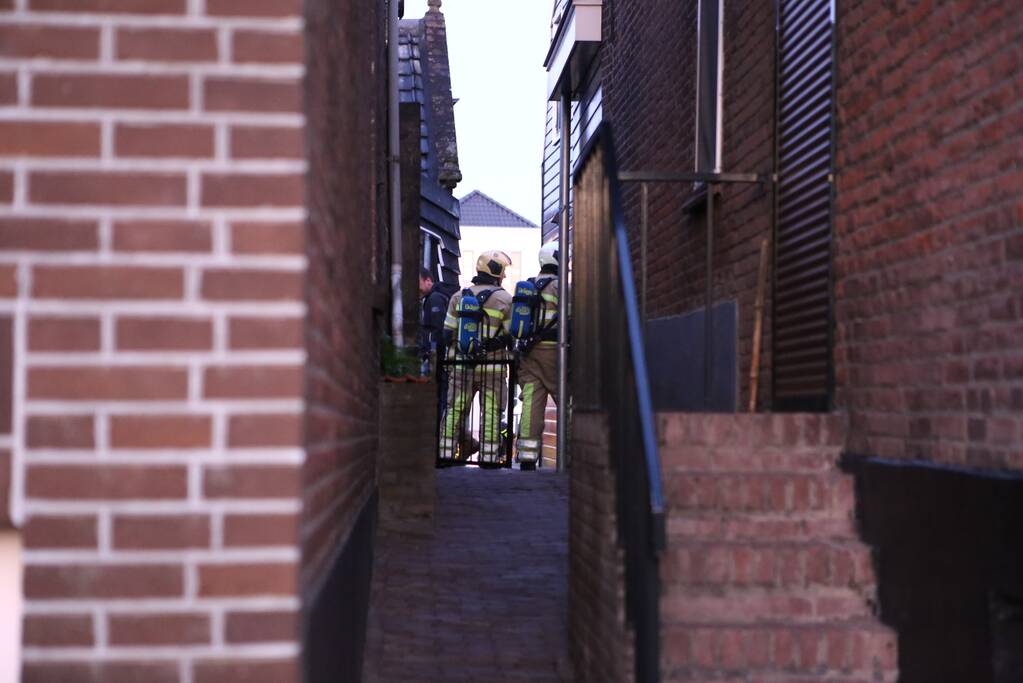 Veel rook bij brand in pand