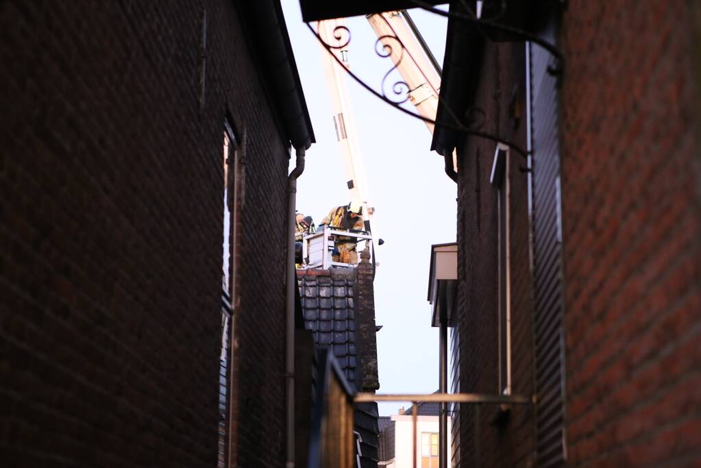 Veel rook bij brand in pand