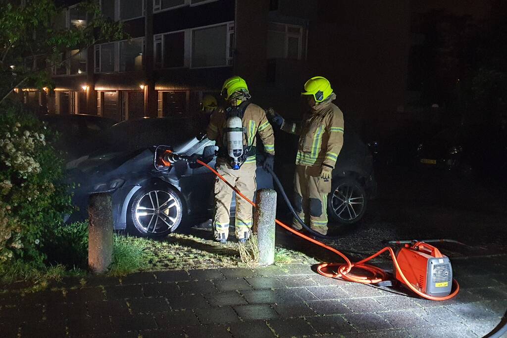 Auto verwoest door brand