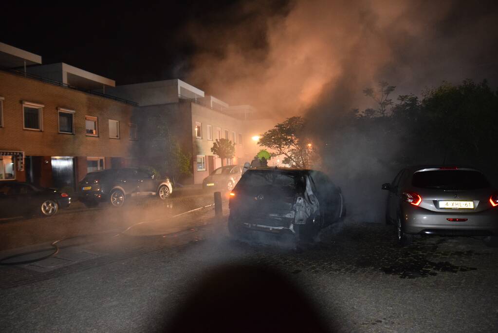 Auto verwoest door brand