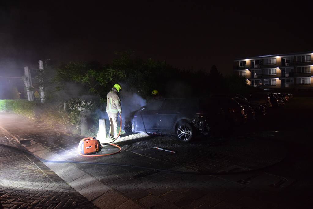 Auto verwoest door brand