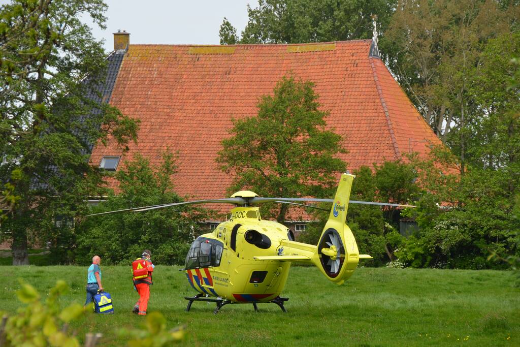 Racefietsers gewond bij aanrijding