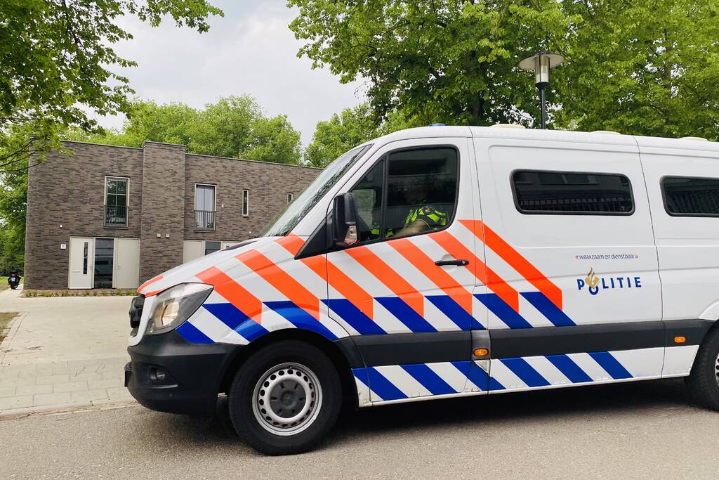 Twee personen aangehouden na vondst wietplantage in woning