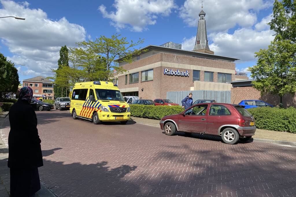 Fietser raakt gewond bij aanrijding met auto