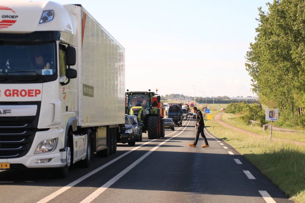 Ernstige verkeershinder door storing brug Nijkerkersluis