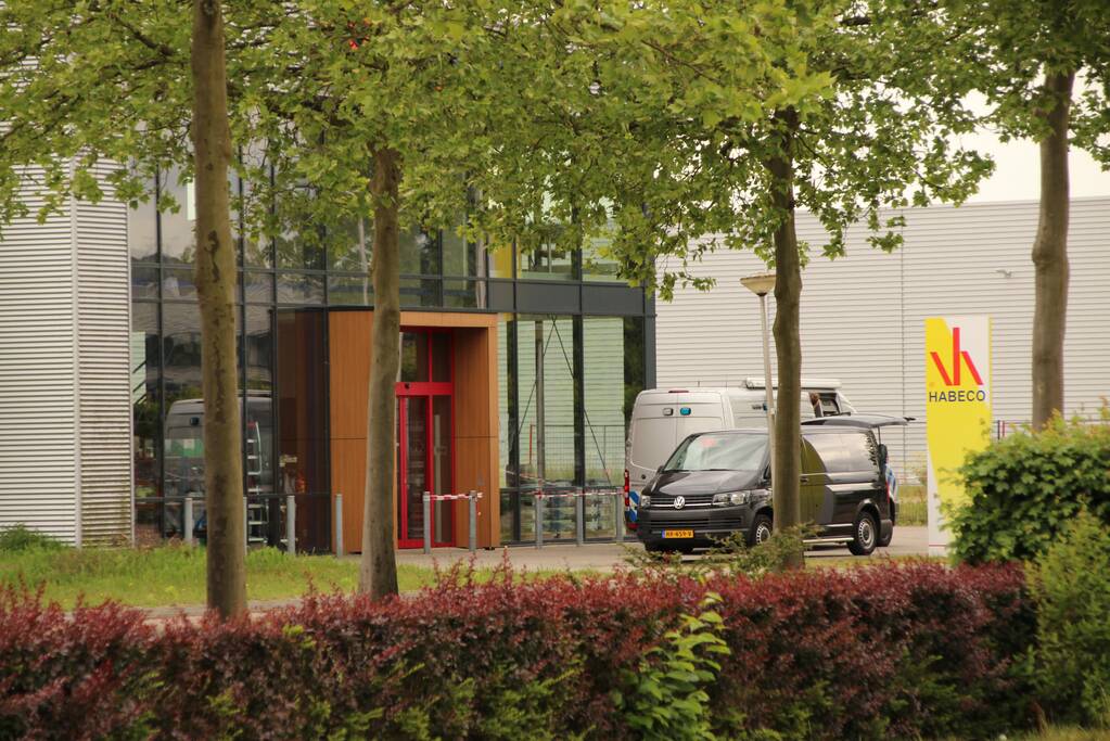 EOD doet onderzoek naar verdacht voorwerp