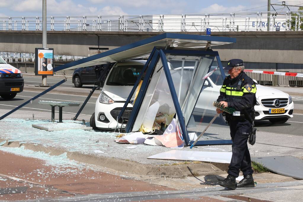 Bushok aan diggelen gereden