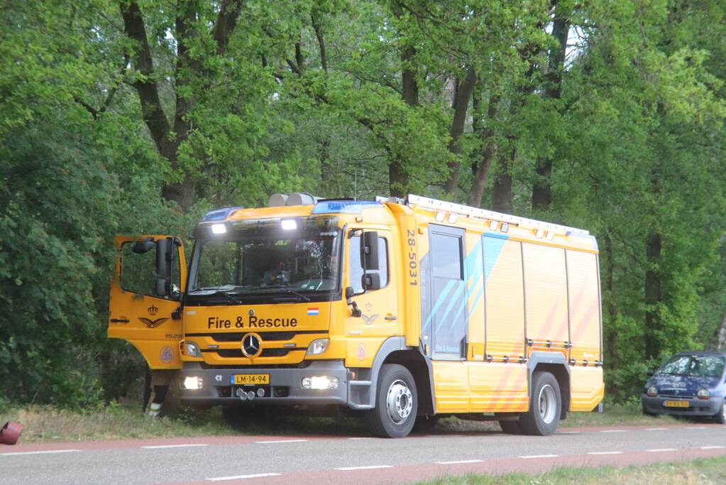 Zelfrijdende veldspuit brand volledig uit