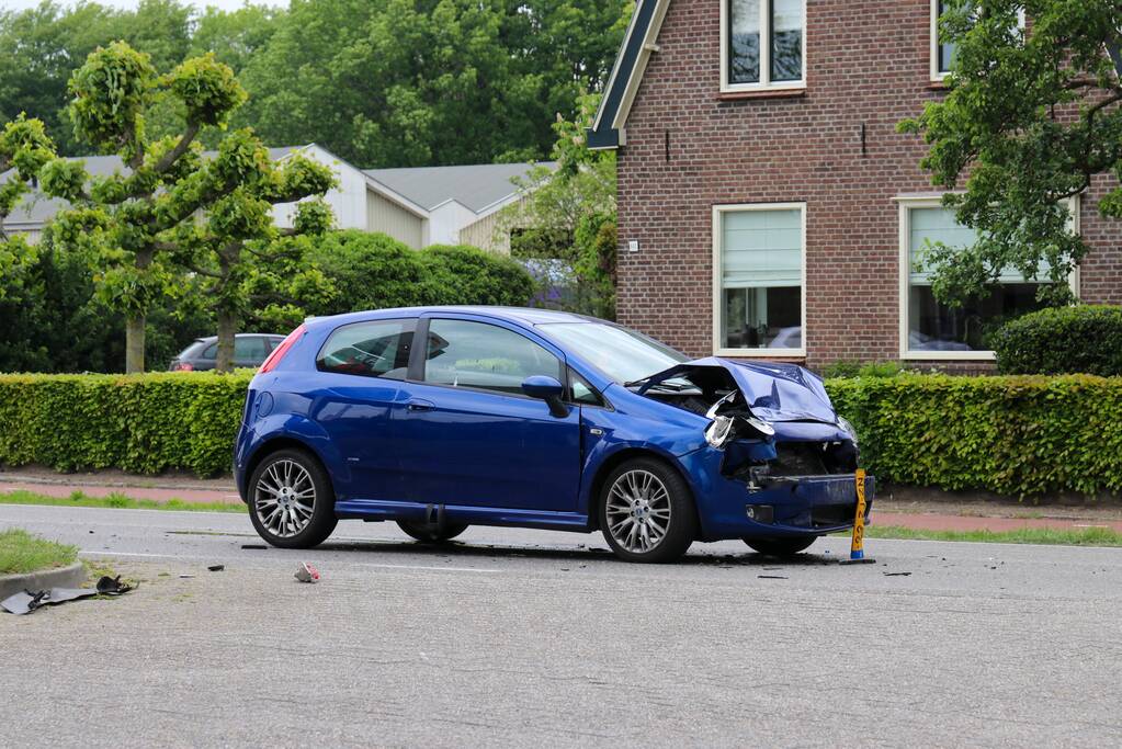 Forse schade na kop-staartaanrijding
