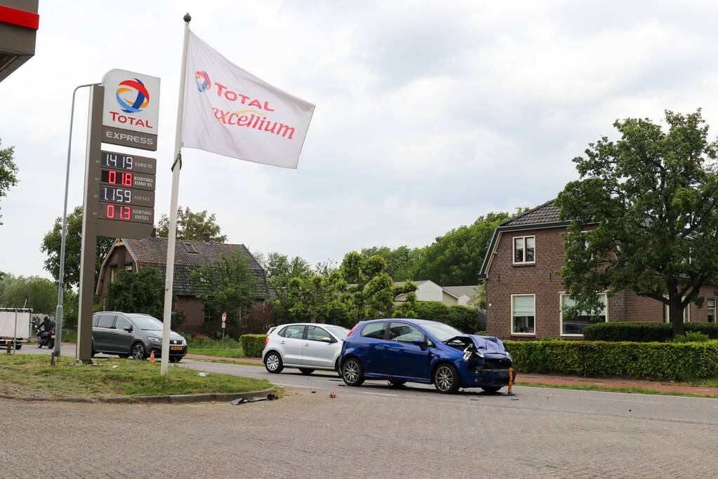 Forse schade na kop-staartaanrijding