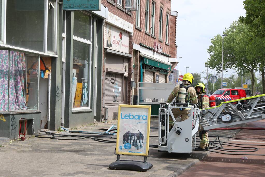 Brand in schuur overgeslagen naar woningen