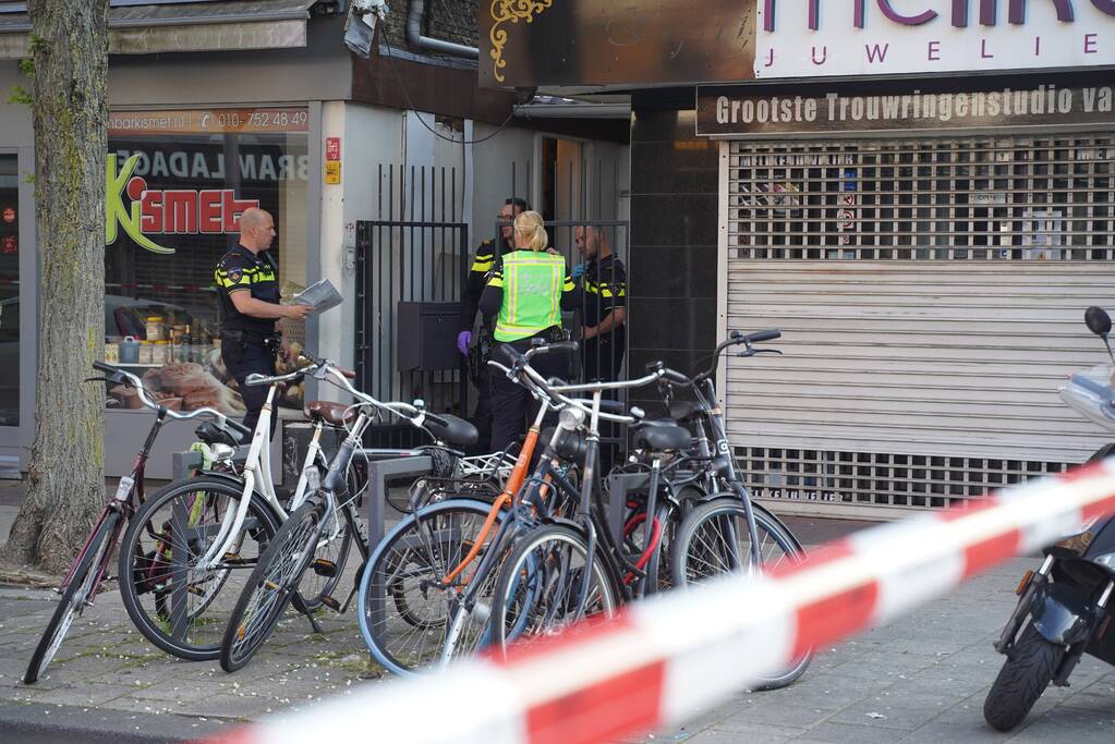 Man zwaargewond na steekpartij