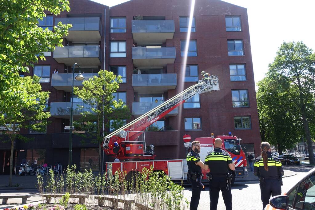 Brand op derde verdieping van appartementencomplex