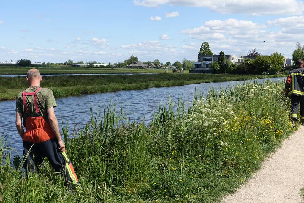 Grote zoekactie na aangetroffen kinderdriewielers langs waterkant