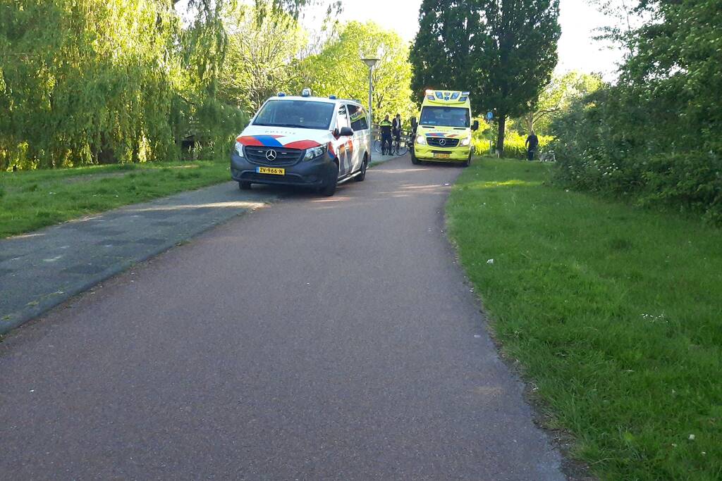 Gewonde persoon na mogelijk steekpartij