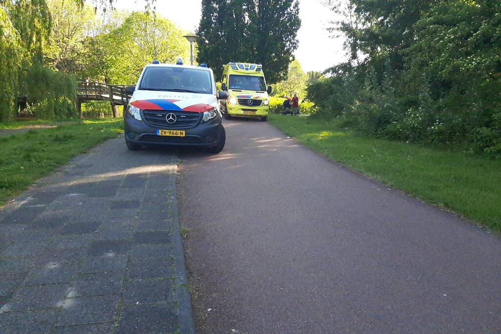 Gewonde persoon na mogelijk steekpartij