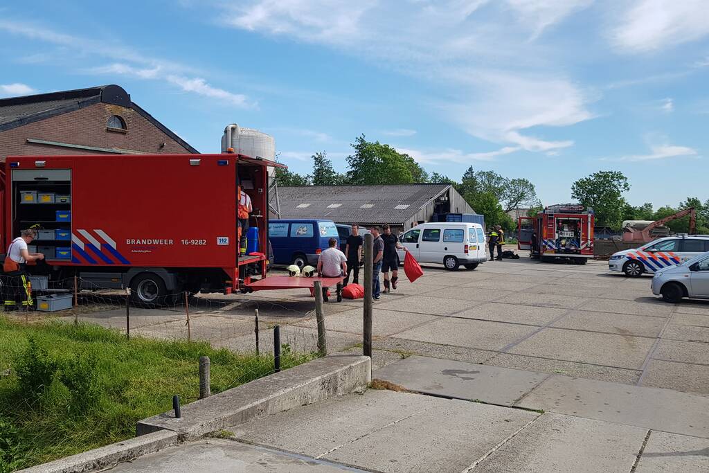 Veel rookontwikkeling bij brand in stal