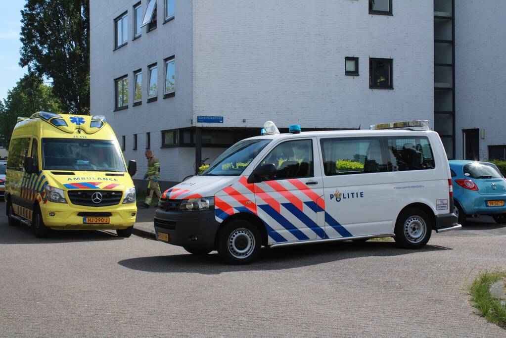 Zwaargewonde bij steekpartij in woning