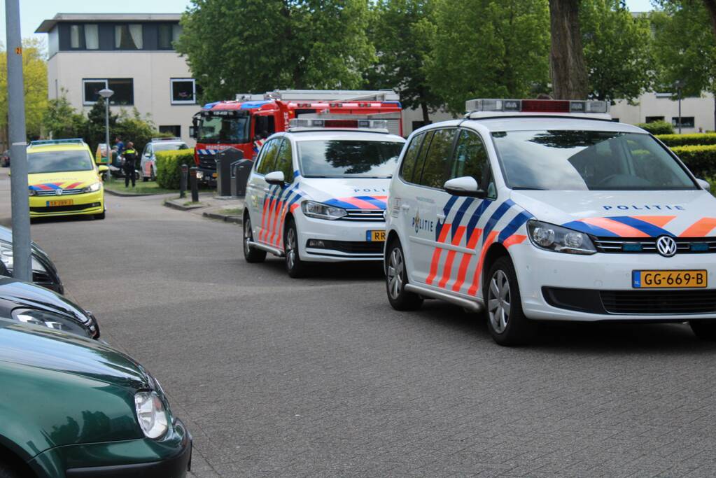 Zwaargewonde bij steekpartij in woning