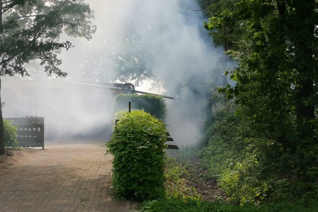 Stuk bosschage in brand