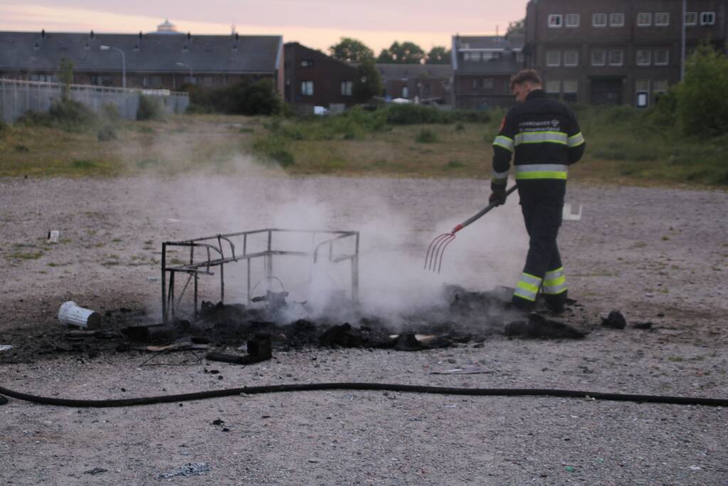 Afvalbrand zorgt voor veel rookontwikkeling
