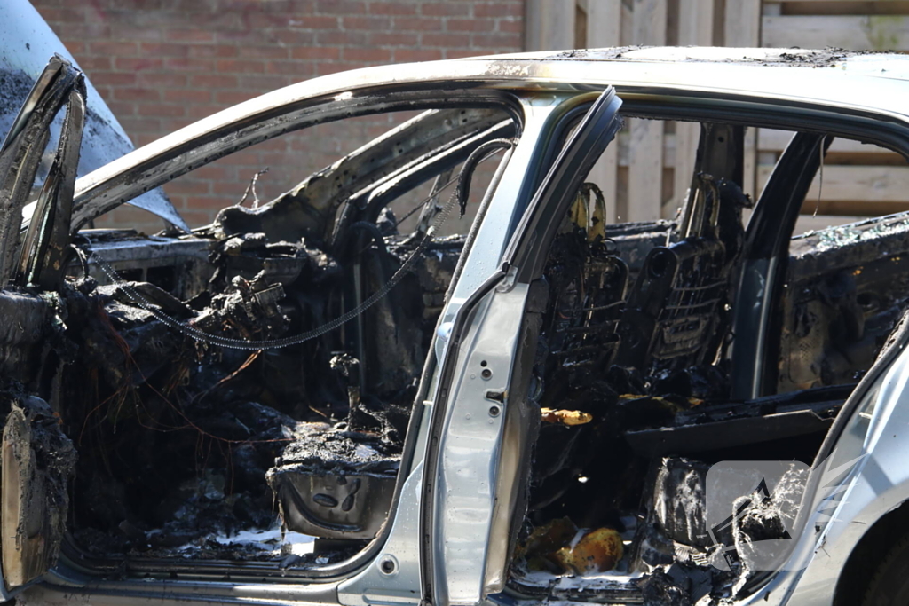 Auto in brand na ongeval