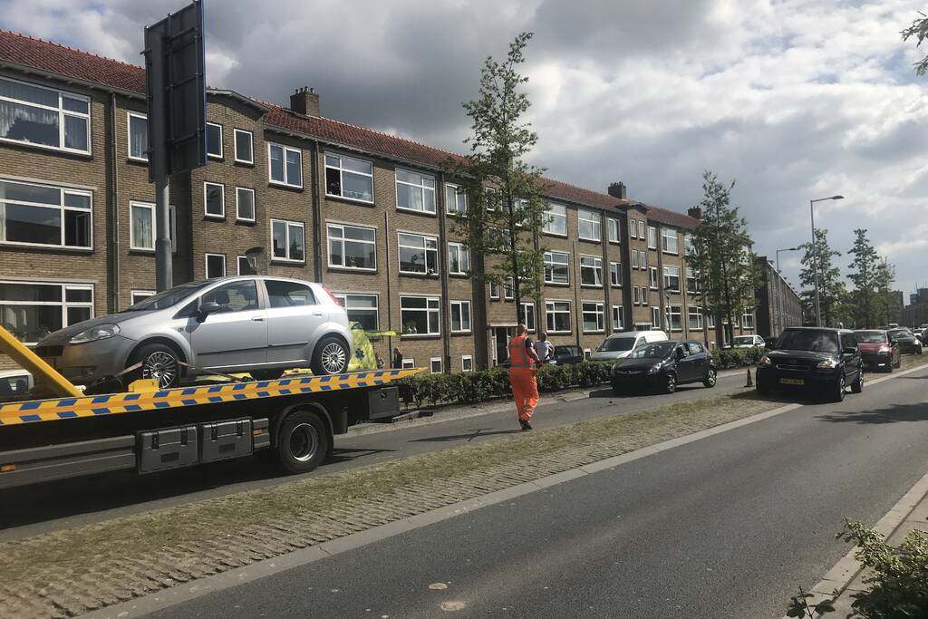Automobilist knalt op voorganger