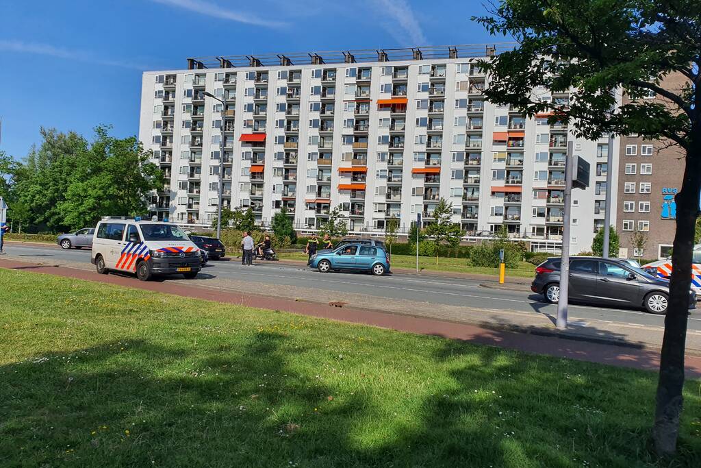 Behoorlijke schade na aanrijding in Delfshaven