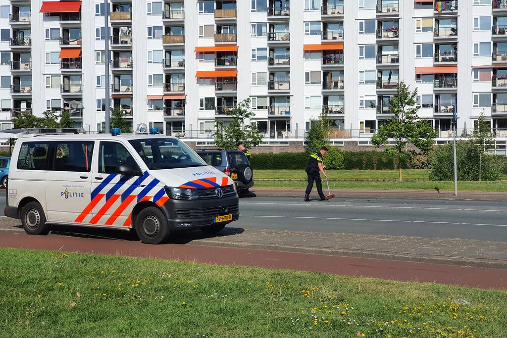 Behoorlijke schade na aanrijding in Delfshaven