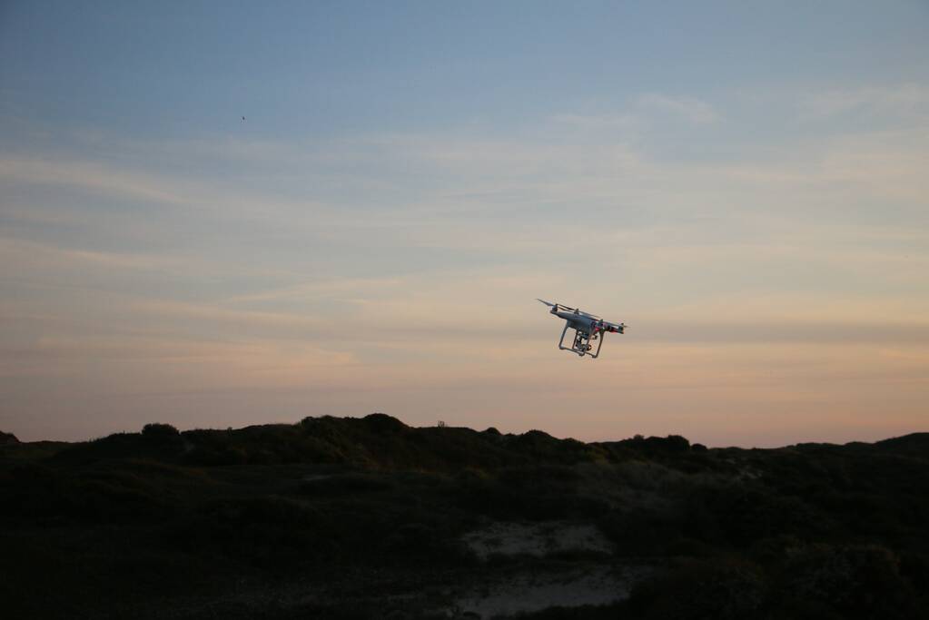 Grote zoekactie naar vermist persoon in duingebied