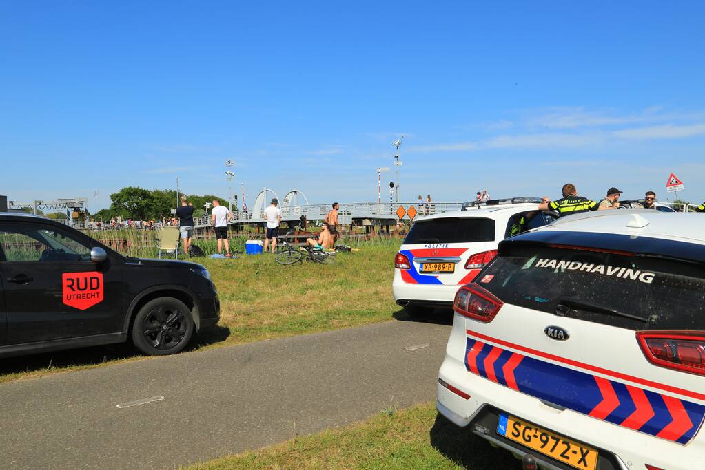 Massale vechtpartij bij drukte langs de Eem