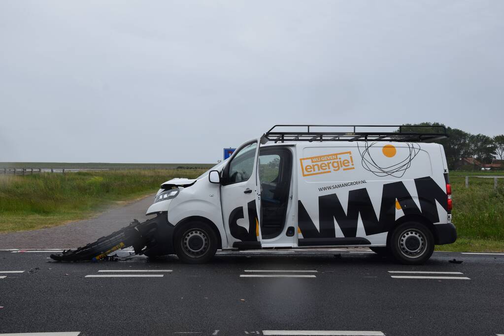 Gewonden na aanrijding met bestelbus