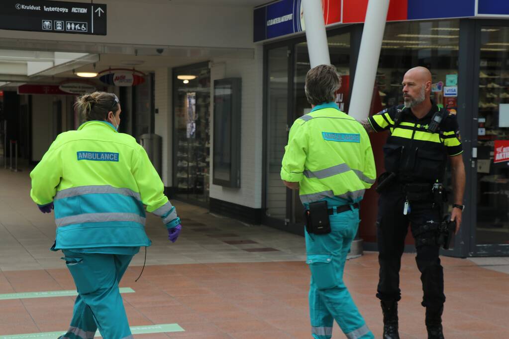 Flinke brand bij winkelcentrum Koperwiek